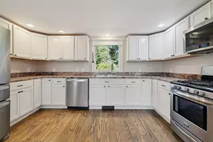 295 Andover Rd, New London, NH 03257 - Photo 5