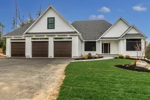 36 Westover Ln, Bow, NH 03304 - Photo 3