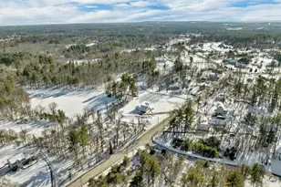 90 High Range Rd, Londonderry, NH 03053 - Photo 13