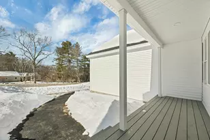 90 High Range Rd, Londonderry, NH 03053 - Photo 9