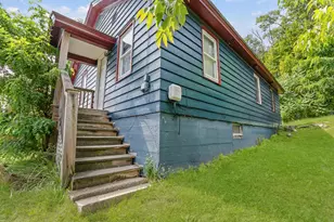 166 Glen Ave, Berlin, NH 03570 - Photo 5