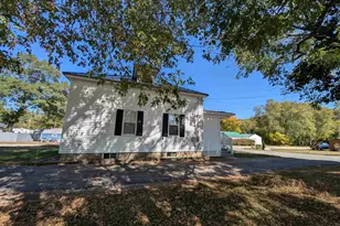 23 Pine St, Gorham, NH 03581 - Photo 3