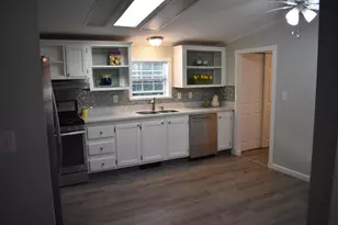 22 Great Brook Dr, Belmont, NH 03220 - Photo 5