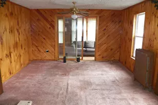 437 Willard St, Berlin, NH 03570 - Photo 15