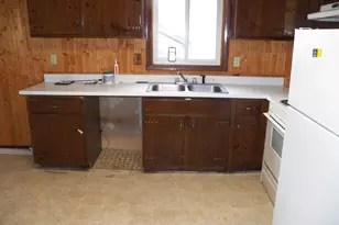 437 Willard St, Berlin, NH 03570 - Photo 13