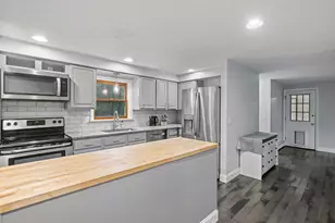 6 Irving Dr, Concord, NH 03301 - Photo 11