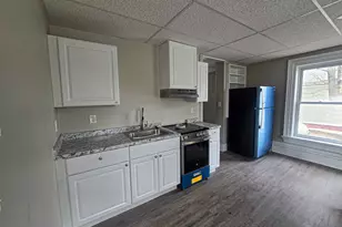 8 Union St, Claremont, NH 03743 - Photo 7