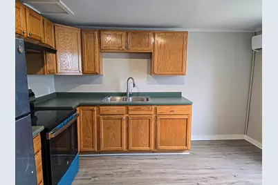 8 Union Street, Claremont, NH 03743 - Photo 5