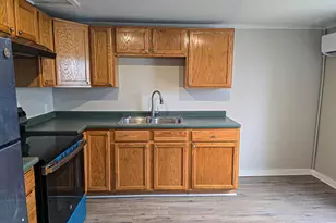 8 Union St, Claremont, NH 03743 - Photo 5