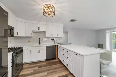 3 Roedean Drive #207, Nashua, NH 03063 - Photo 5