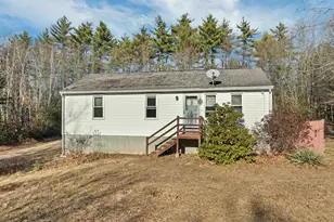 45 Whittier Dr, Fremont, NH 03044 - Photo 1