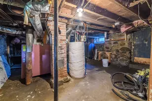 266 Madison Ave, Berlin, NH 03570 - Photo 21