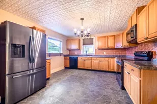 266 Madison Ave, Berlin, NH 03570 - Photo 11