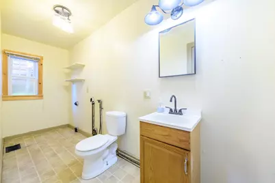 266 Madison Avenue, Berlin, NH 03570 - Photo 13
