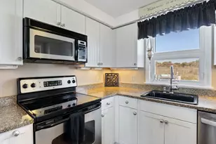 190 Kings Hwy, Hampton, NH 03842 - Photo 15