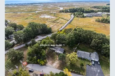 312 S Main Street, Seabrook, NH 03874 - Photo 17