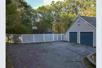 301 N Amherst Road, Bedford, NH 03110 - Photo 5