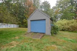 301 N Amherst Rd, Bedford, NH 03110 - Photo 55