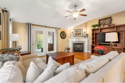 2 Renaissance Circle, Salem, NH 03079 - Photo 11