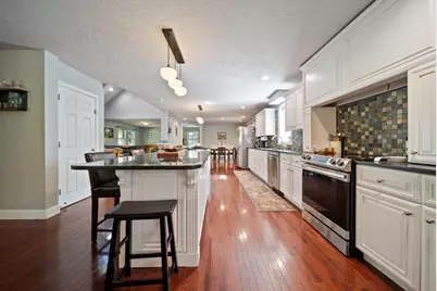 69 Heather Circle, Auburn, NH 03032 - Photo 5