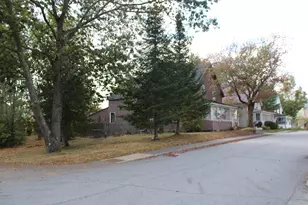 13 Maple St, Lincoln, NH 03251 - Photo 11