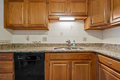 490 River Road #13, Manchester, NH 03104 - Photo 7