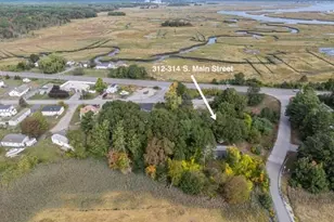 312 S Main St, Seabrook, NH 03874 - Photo 3