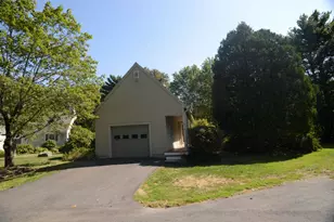 445 Ocean Rd, Portsmouth, NH 03801 - Photo 3