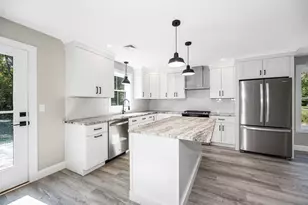 38 Rocks Rd, Seabrook, NH 03874 - Photo 7