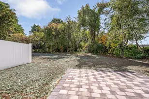 38 Rocks Rd, Seabrook, NH 03874 - Photo 3