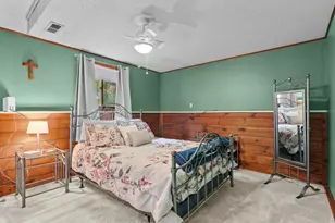 9 Plaza Ave, Hudson, NH 03051 - Photo 17