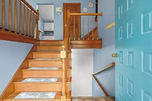 9 Plaza Ave, Hudson, NH 03051 - Photo 3