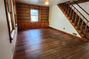 45 Chase St, Claremont, NH 03743 - Photo 9