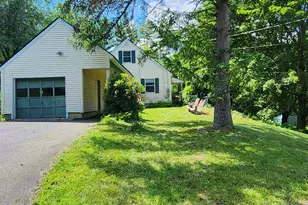 45 Chase St, Claremont, NH 03743 - Photo 13