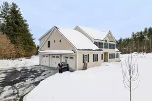 9 Cornstalk Ln, Pelham, NH 03076 - Photo 3