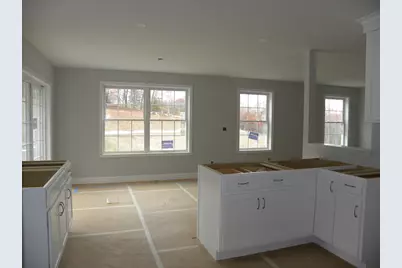 302 Karatzas Avenue #Lot 0, Manchester, NH 03104 - Photo 3