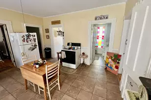 883 Union St, Manchester, NH 03104 - Photo 11