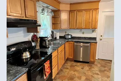 214 Main Street, Alton, NH 03809 - Photo 5