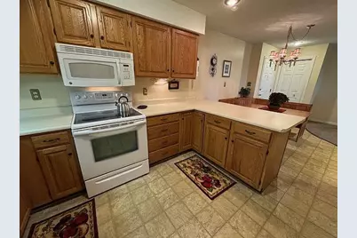 227 Main Street #235, Lincoln, NH 03251 - Photo 11