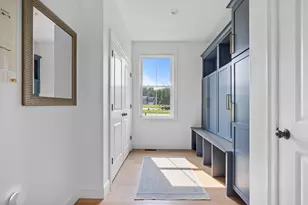 18 Treat Farm Rd, Stratham, NH 03885 - Photo 15