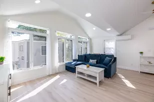 109 Dockham Shore Rd, Gilford, NH 03249 - Photo 5