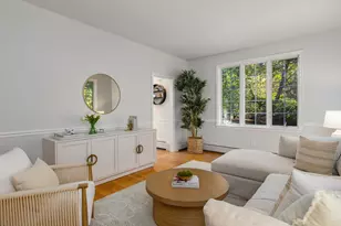 8 Winterberry Ln, North Hampton, NH 03862 - Photo 7