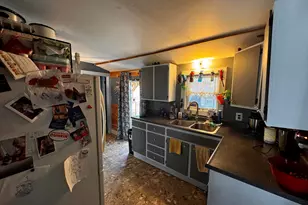 118 Jolbert St, Berlin, NH 03570 - Photo 25