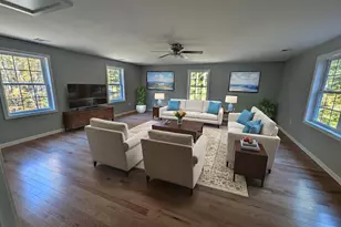 4 Sheldon Rd, Derry, NH 03038 - Photo 7