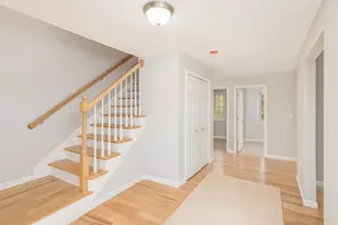 4 Sheldon Rd, Derry, NH 03038 - Photo 9