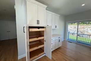 2 Kinsman Ln, Windham, NH 03087 - Photo 3