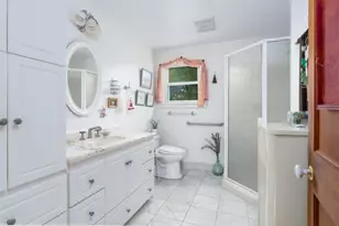 36 Eastman St, Nashua, NH 03060 - Photo 19