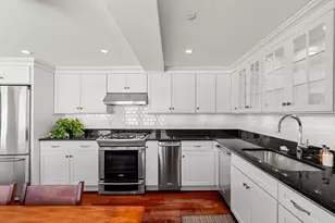 10 Haverhill Ave, Hampton, NH 03842 - Photo 13