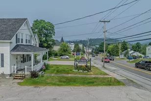 134 Cottage St, Littleton, NH 03561 - Photo 5