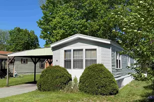 9 Paradise St, Gorham, NH 03581 - Photo 1
